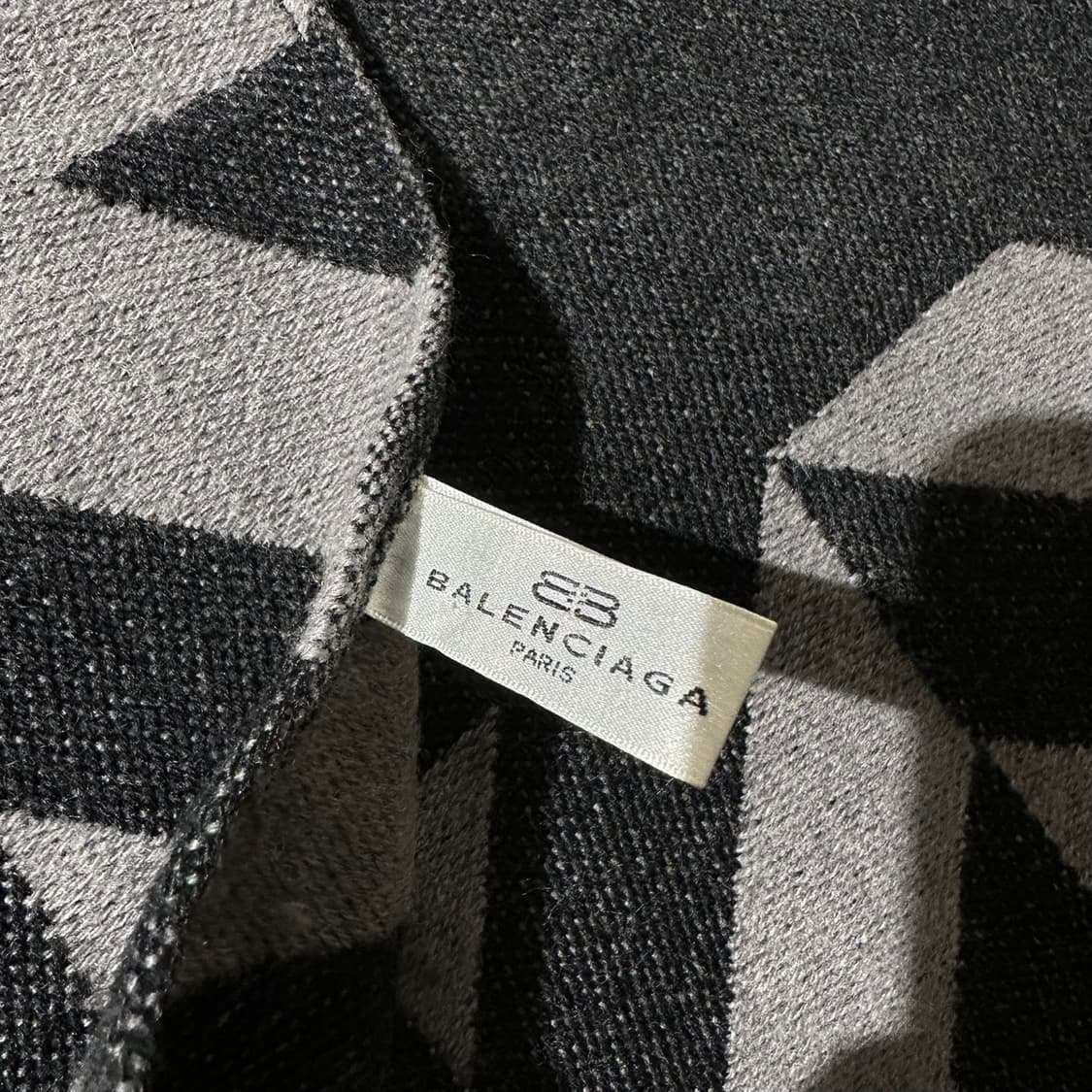 발렌시아가 패턴 숄 머플러 목도리 상품이미지5