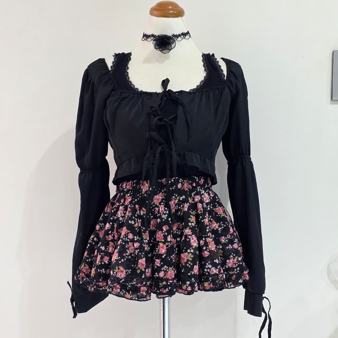일본빈티지)블랙로즈 플로럴 큐롯st 오네히메갸루 엑팜리즈깔 프릴캉캉스커트 상품이미지2