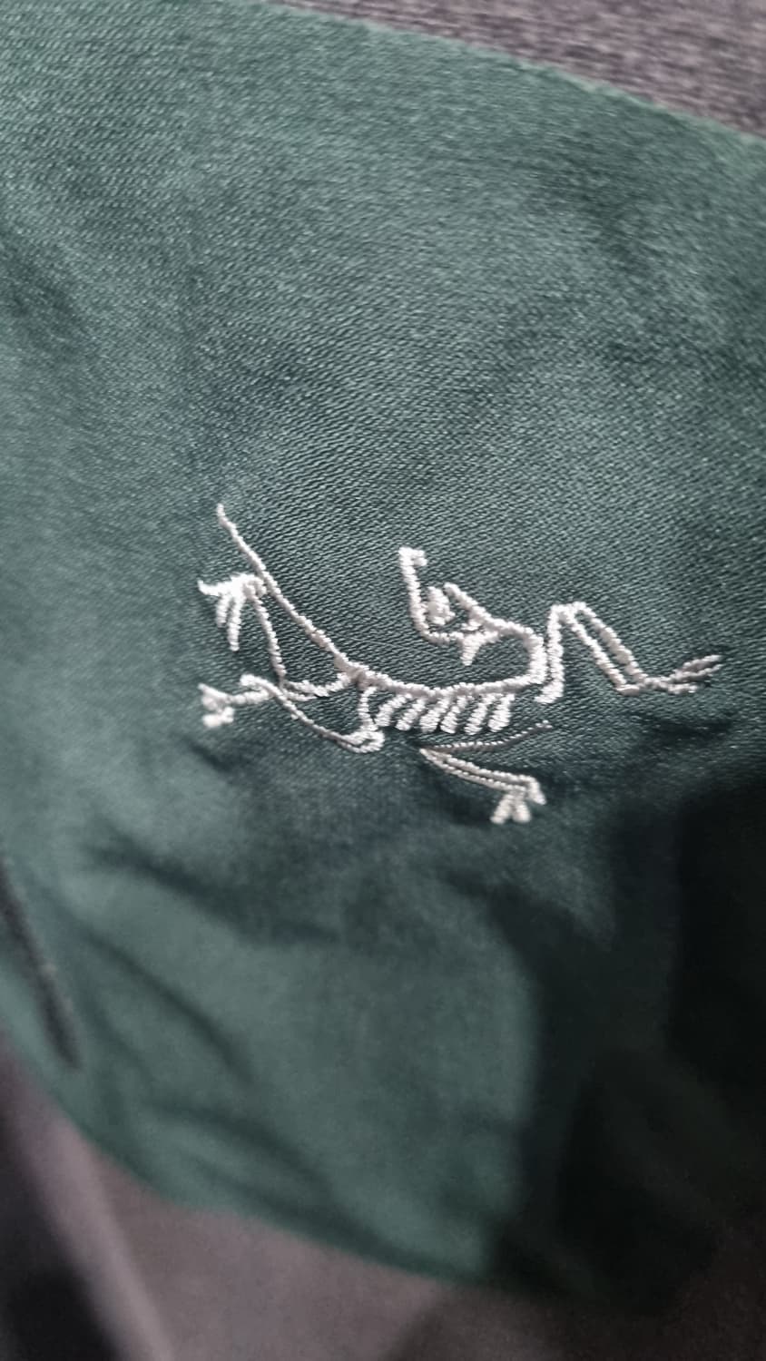 아크테릭스)) 정품 반집업 긴팔티셔츠 95~100(가슴반품52) 상품이미지1