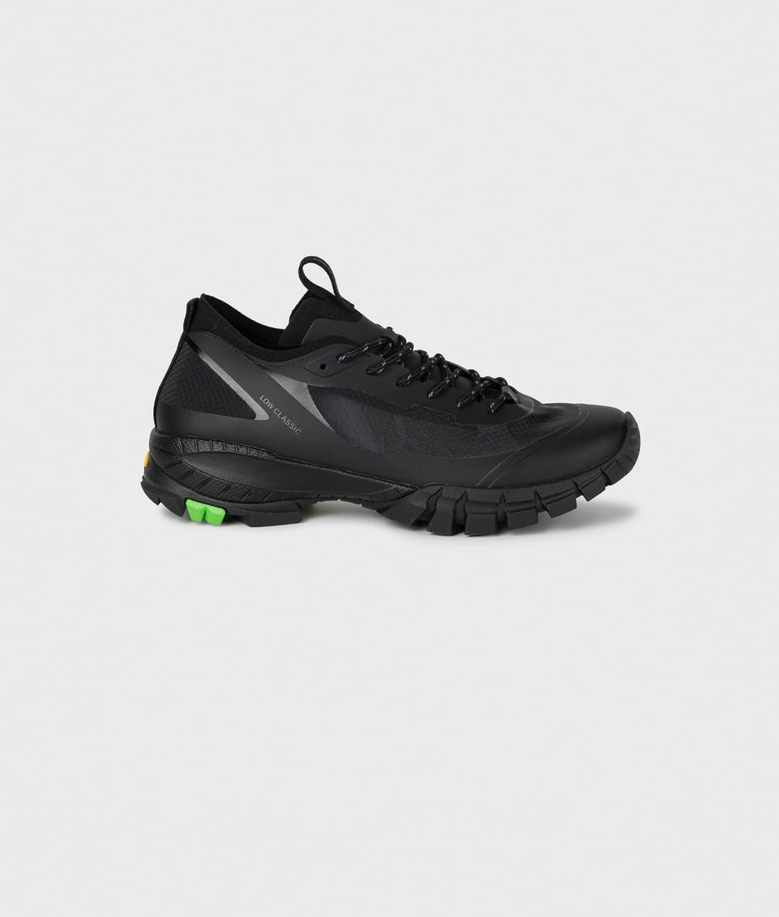 Low Classic T-1 Lc Vibram Sneakers Black 상품이미지1