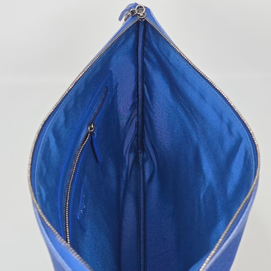 샤넬 뉴미듐 패브릭 참 클러치백 상품이미지8