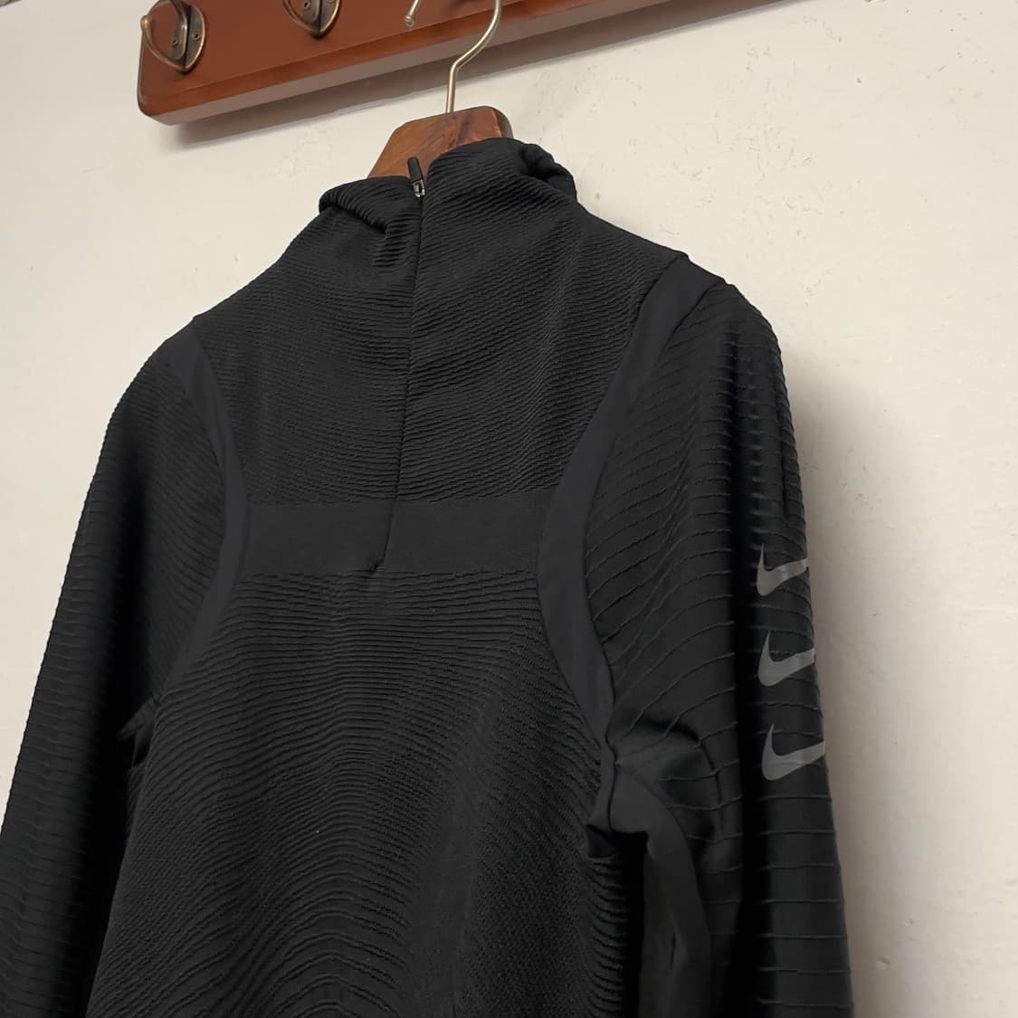 나이키 (우먼) 러닝 써마핏 adv 블랙 후디   상품이미지2