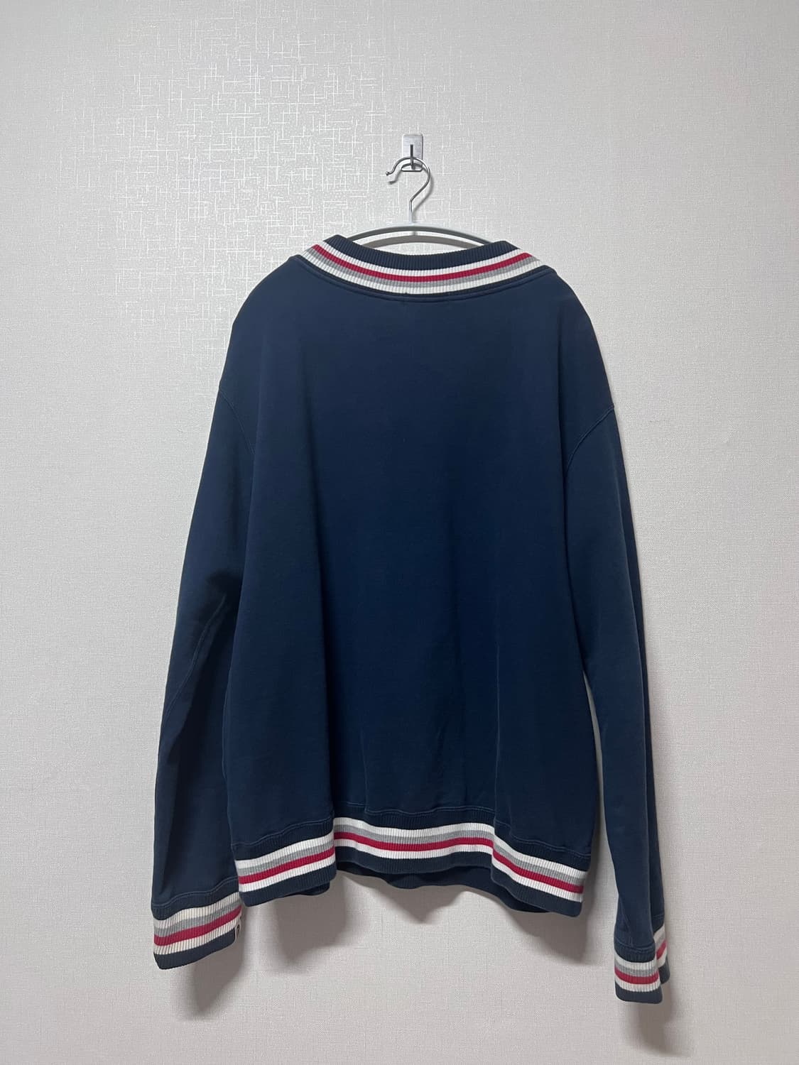 베이프 브이넥 니트 L 상품이미지2