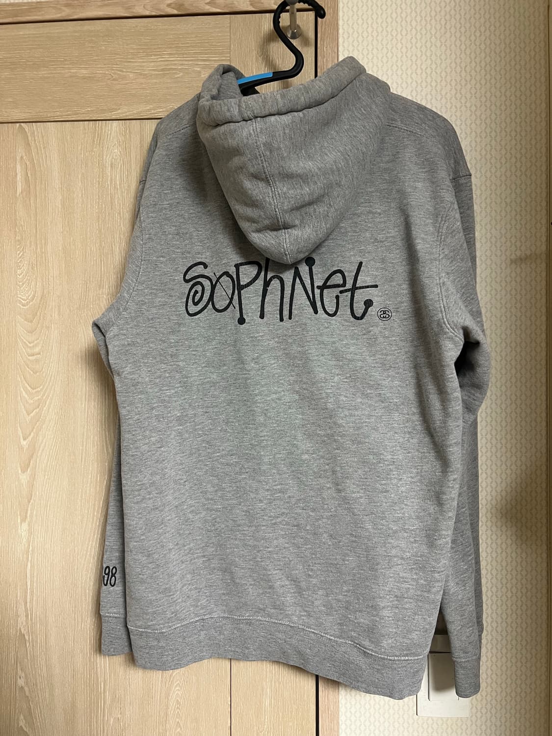 스투시x소프넷 콜라보 그레이 후드 상품이미지1