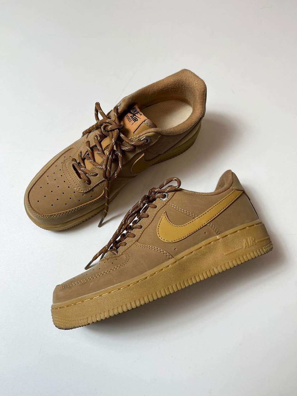 나이키 플랙스 된장 에어포스 스니커즈 Q1309 상품이미지1