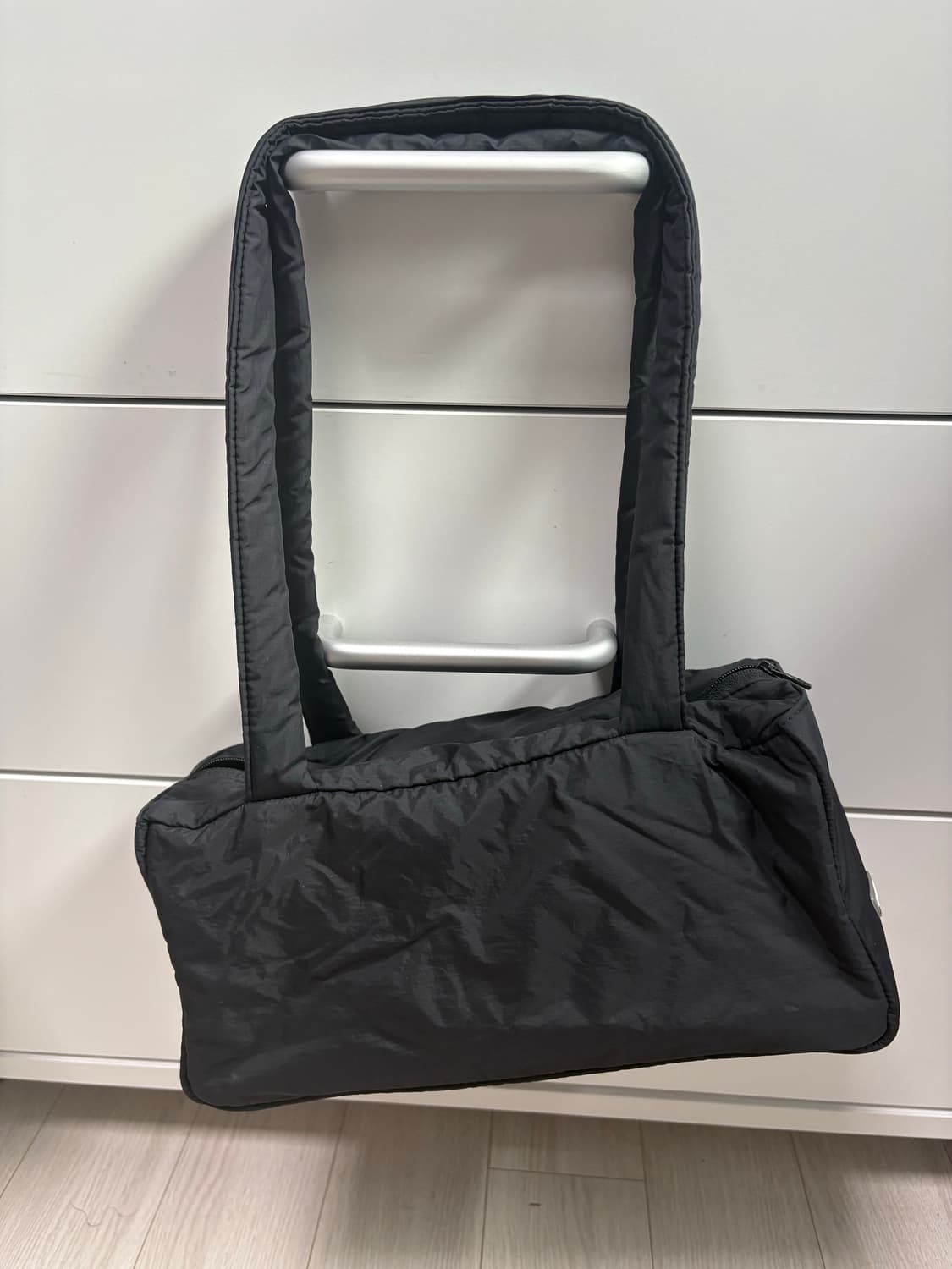 아모멘토 패티드숄더백 상품이미지2