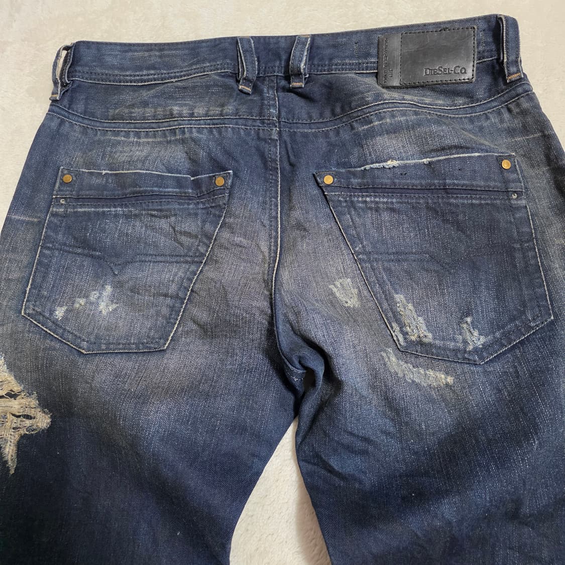 (32)Diesel 디젤 데미지 워싱 데님 팬츠 상품이미지5