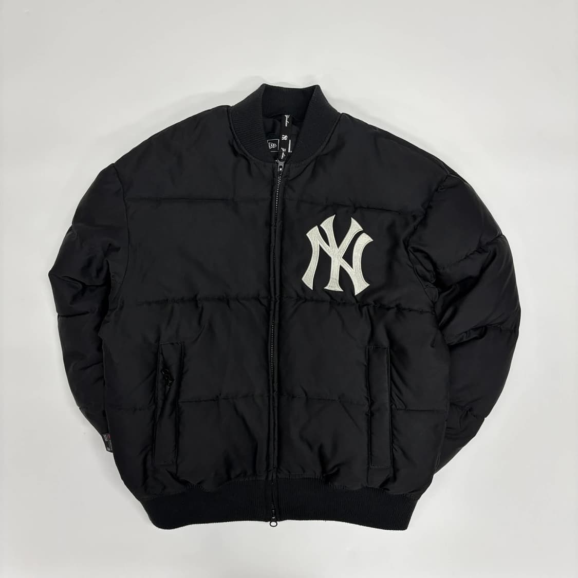 뉴에라 뉴욕 양키즈 빅로고 푸퍼 패딩 걸즈 자켓(S) 상품이미지2