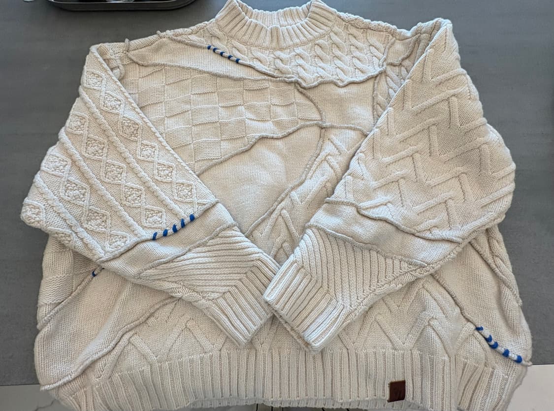 아더에러 니트 상품이미지1