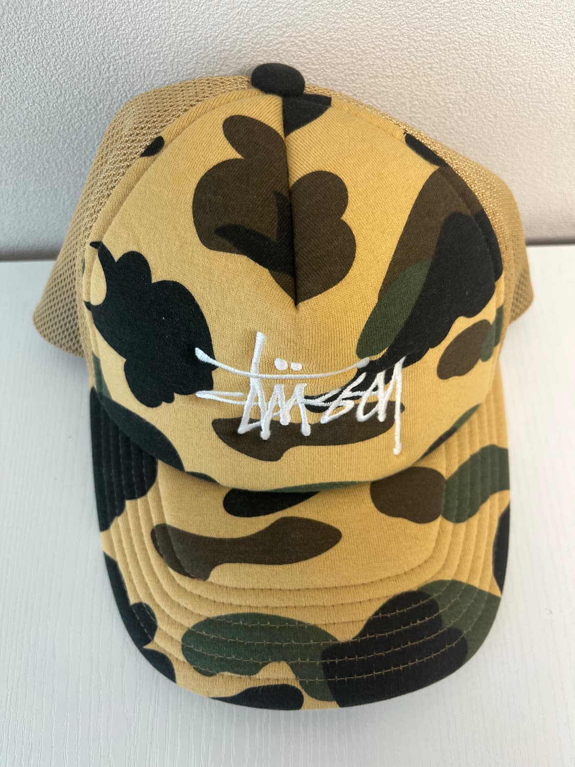 스투시 베이프 트러커켑 옐로우 상품이미지1