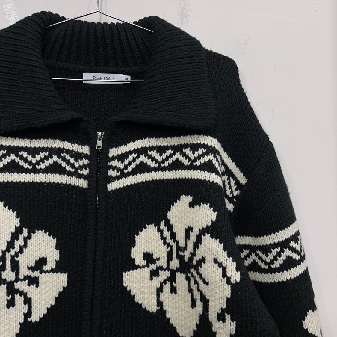 락케이크 유니섹스 코위찬 카라 니트집업 상품이미지1