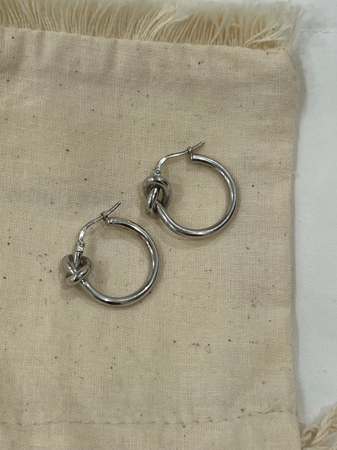 올드셀린느 꼬임 귀걸이 (정유미등 다수 연예인 착용) 상품이미지1