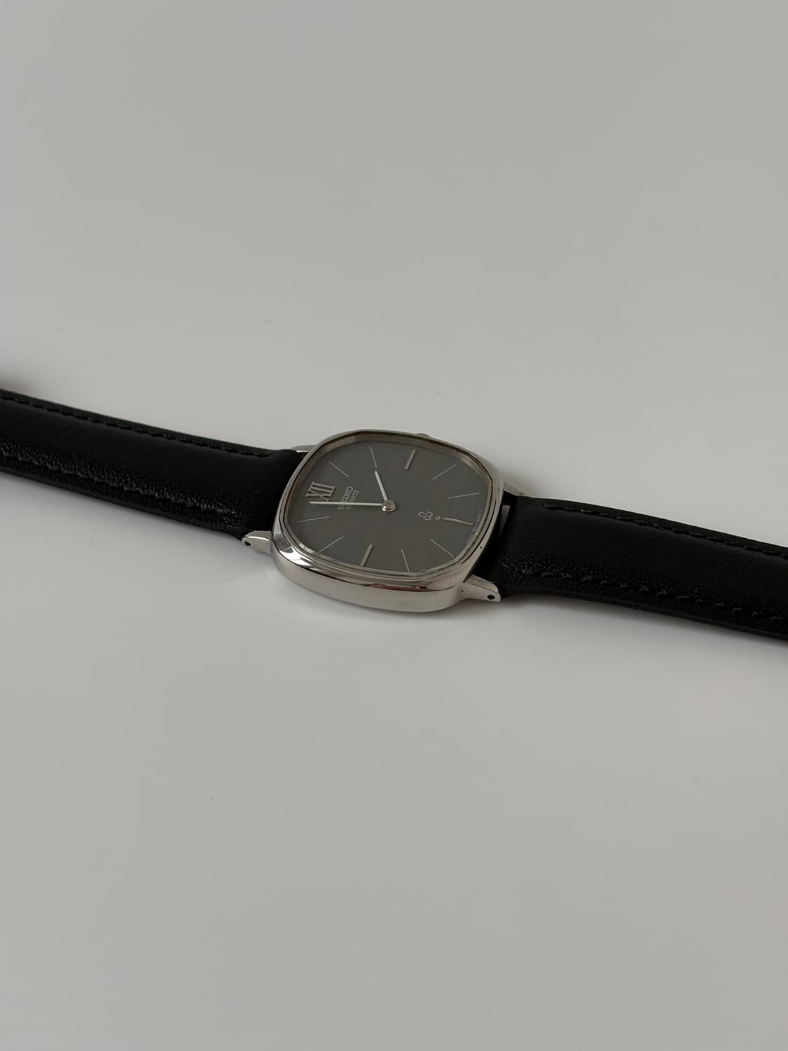 1980s Chariot Grey Dial Square Quartz 상품이미지6