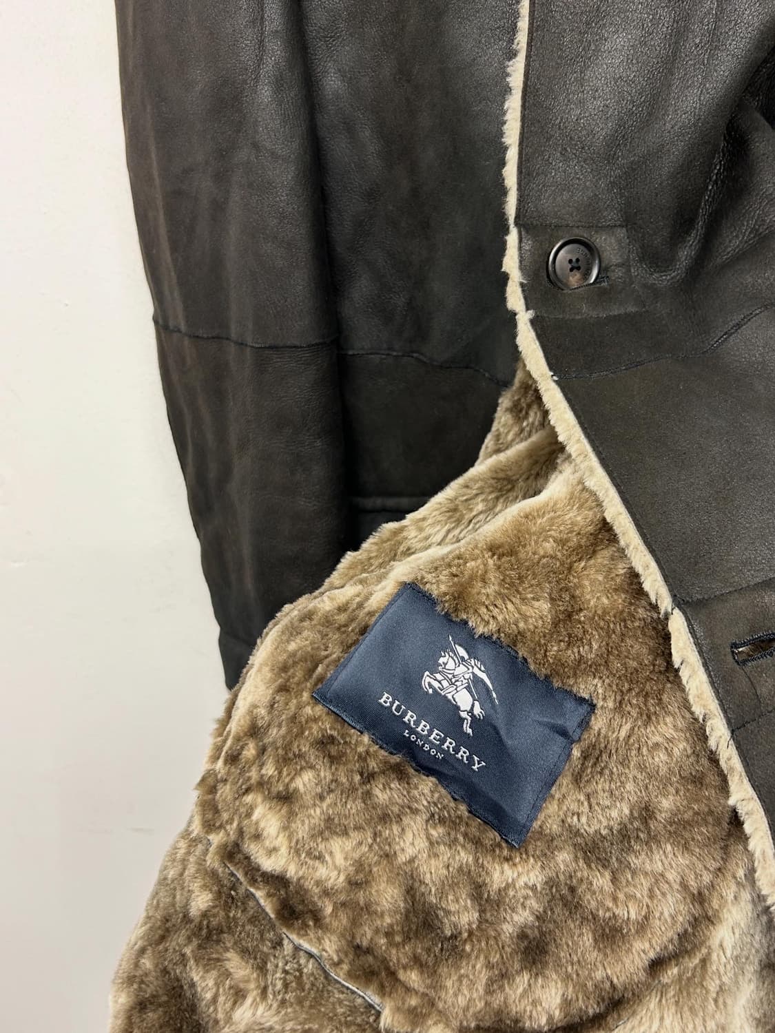 00s JPN BURBERRY 버버리 양가죽 무스탕 코트 상품이미지7