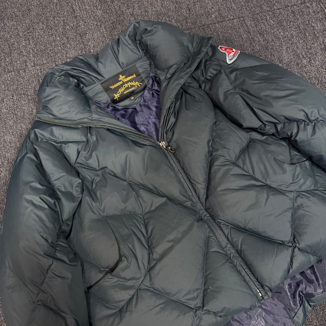 비비안웨스트우드 오알비 자수패치 로고 패딩  상품이미지3