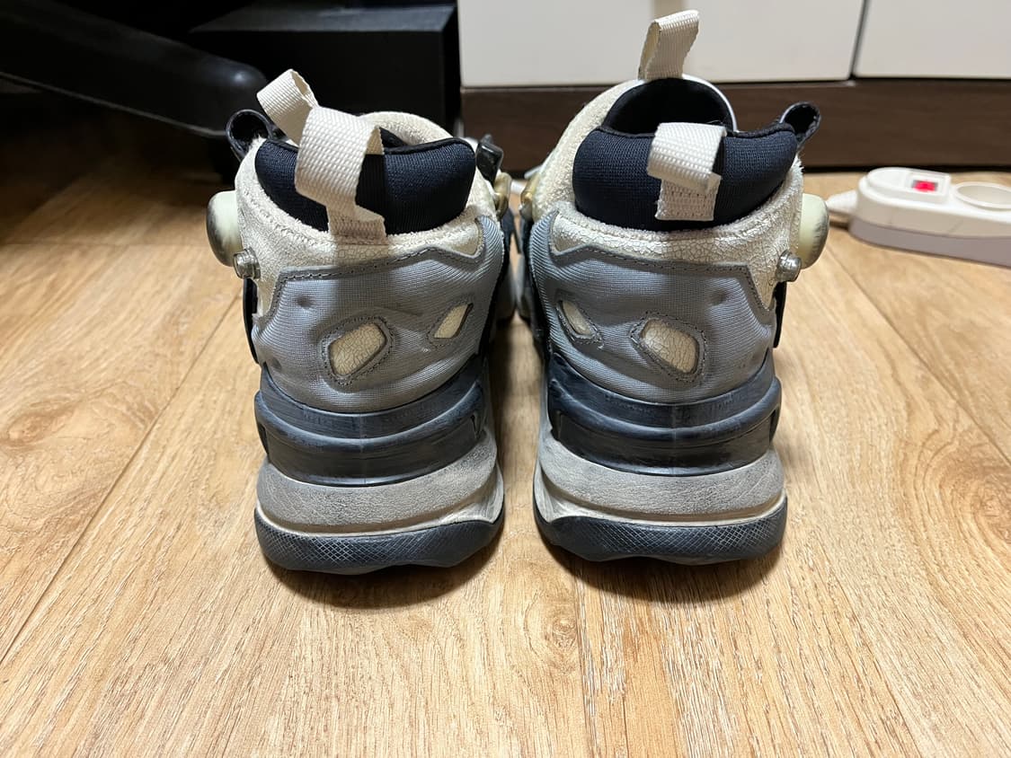 (지디착용) 리복 베트멍 콜라보 펌프 퓨리 270 판매 상품이미지7