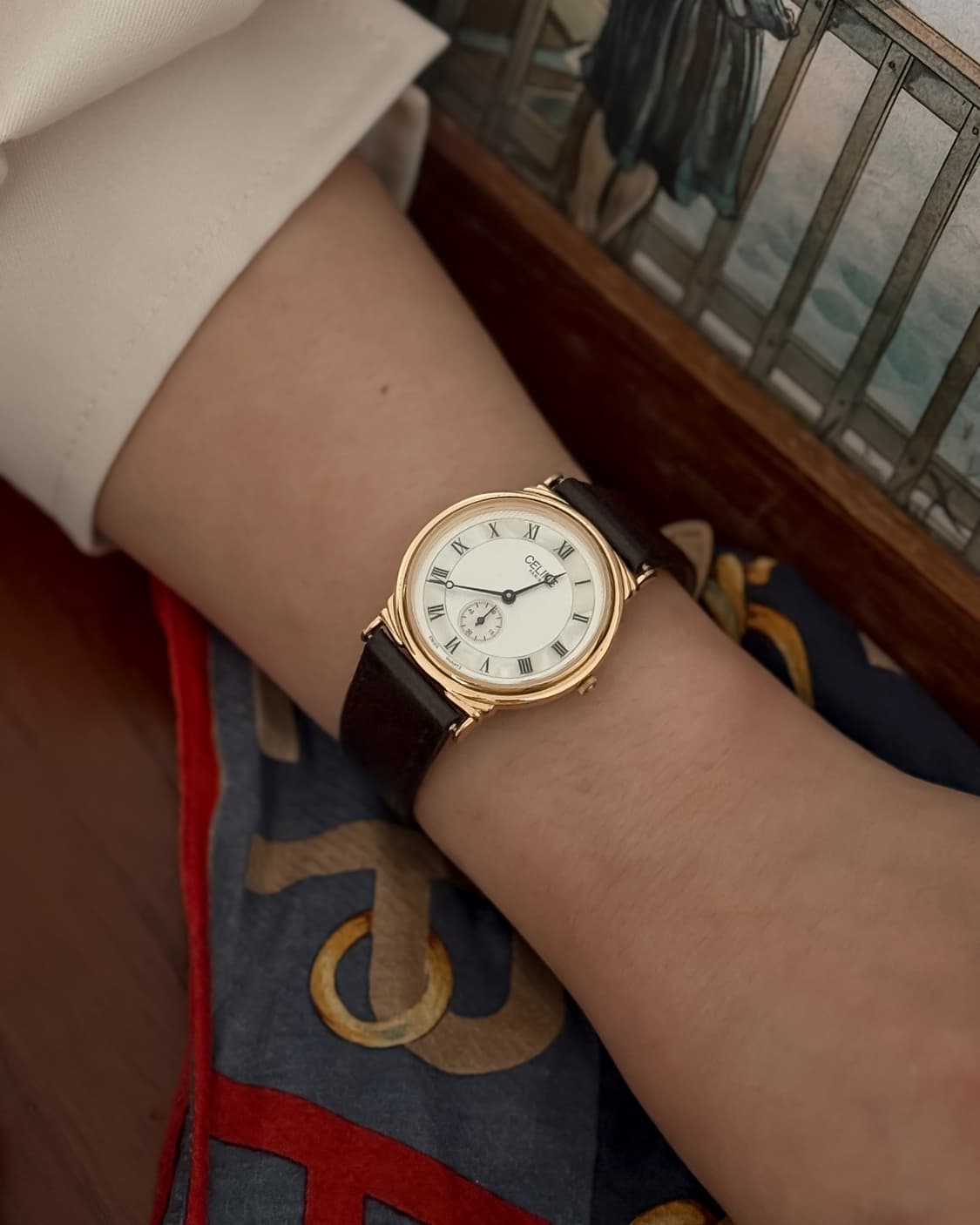 셀린느 화이트 라운드 시계 상품이미지7