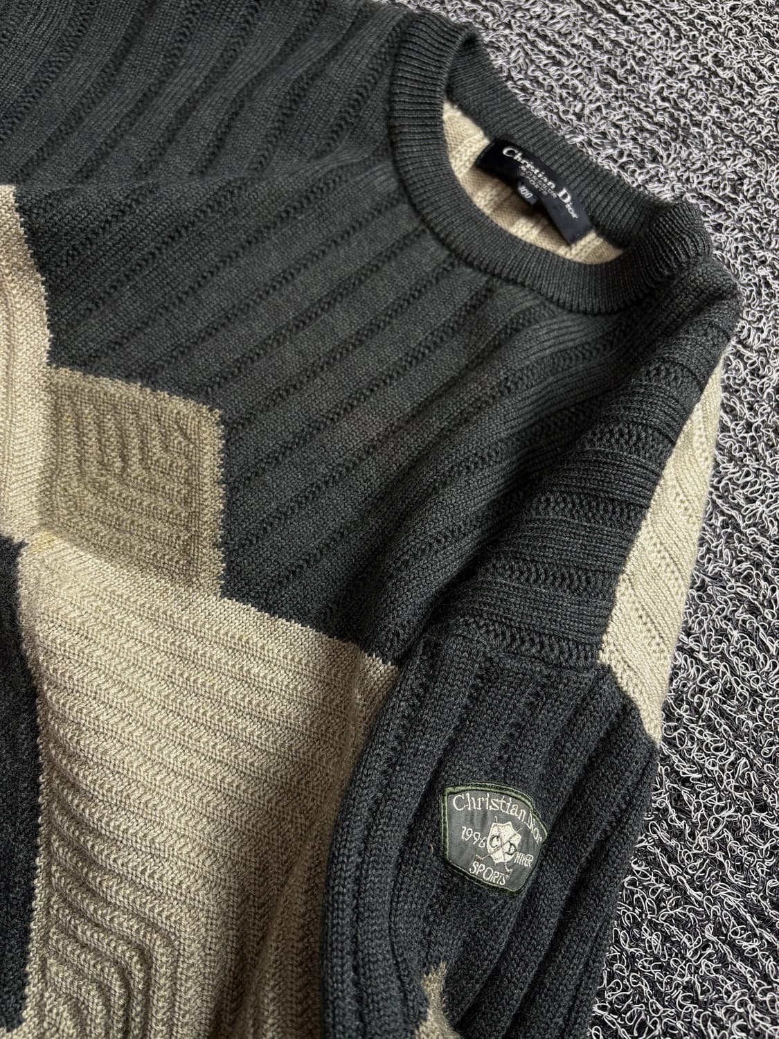 90s 크리스찬 디올 가죽 패치 로고 아카이브 스웨터 2569 상품이미지4