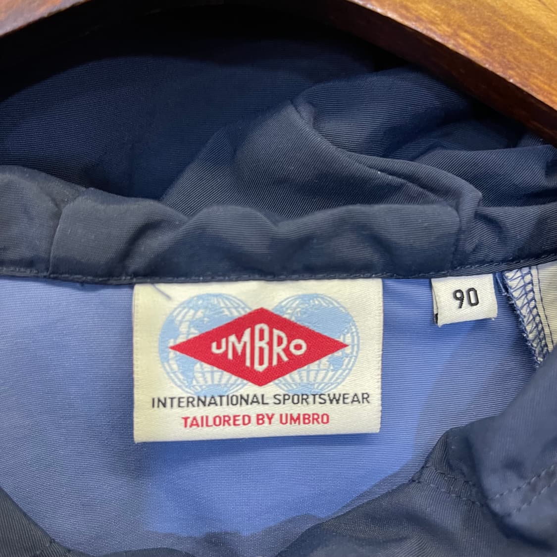 UMBRO HBL CELEB 아노락 버팔로 블루 상품이미지2