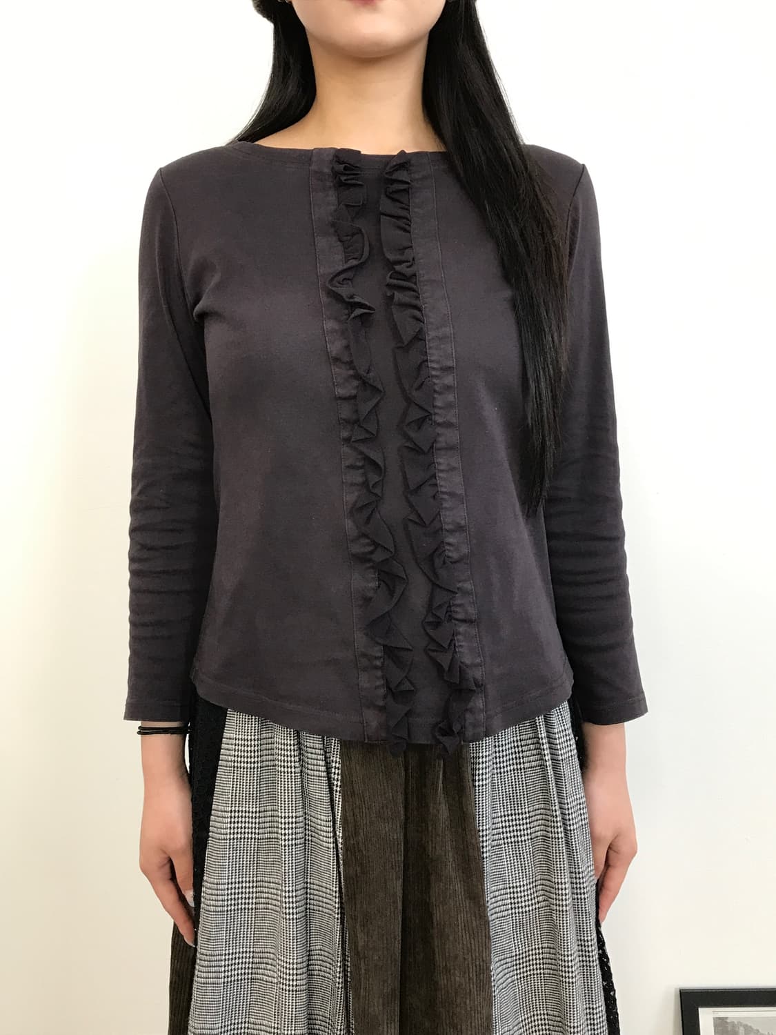 FENICE Dark Coquette Ruffle Front Top 상품이미지2