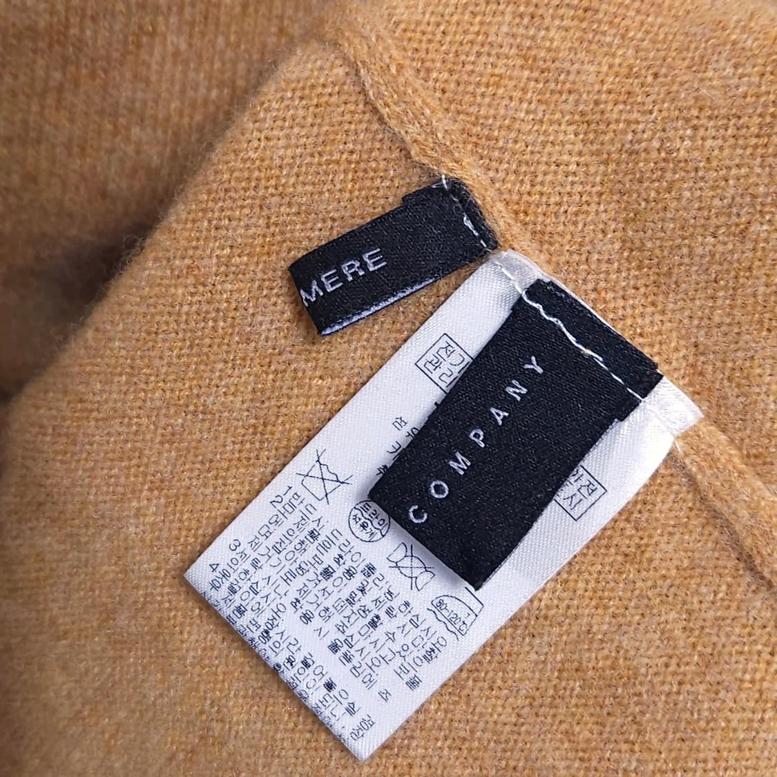 100)더니트컴퍼니 캐시미어100% 터틀넥 니트 베이지 상품이미지3