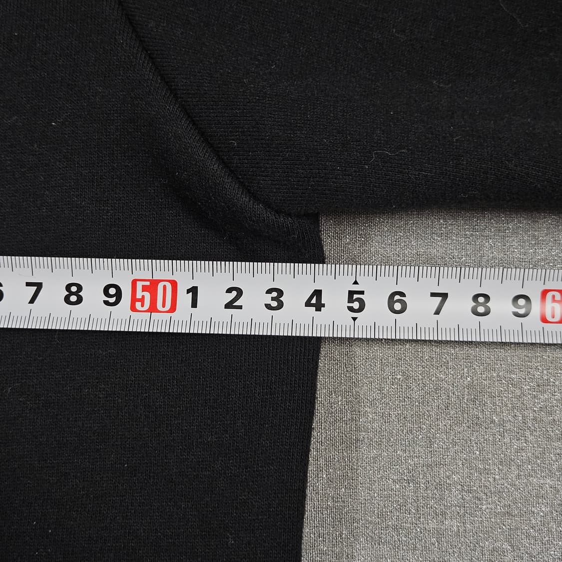 L 게스 금장 삼각로고 후드집업 상품이미지5