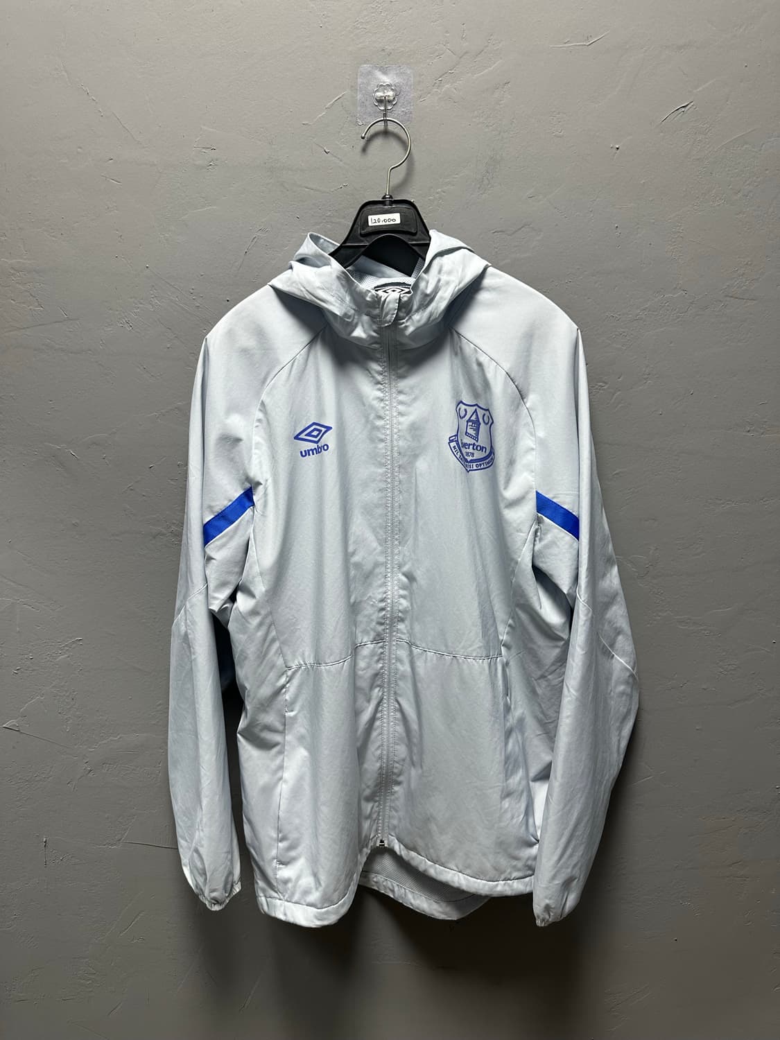 엄브로 에버튼 바람막이 상품이미지1