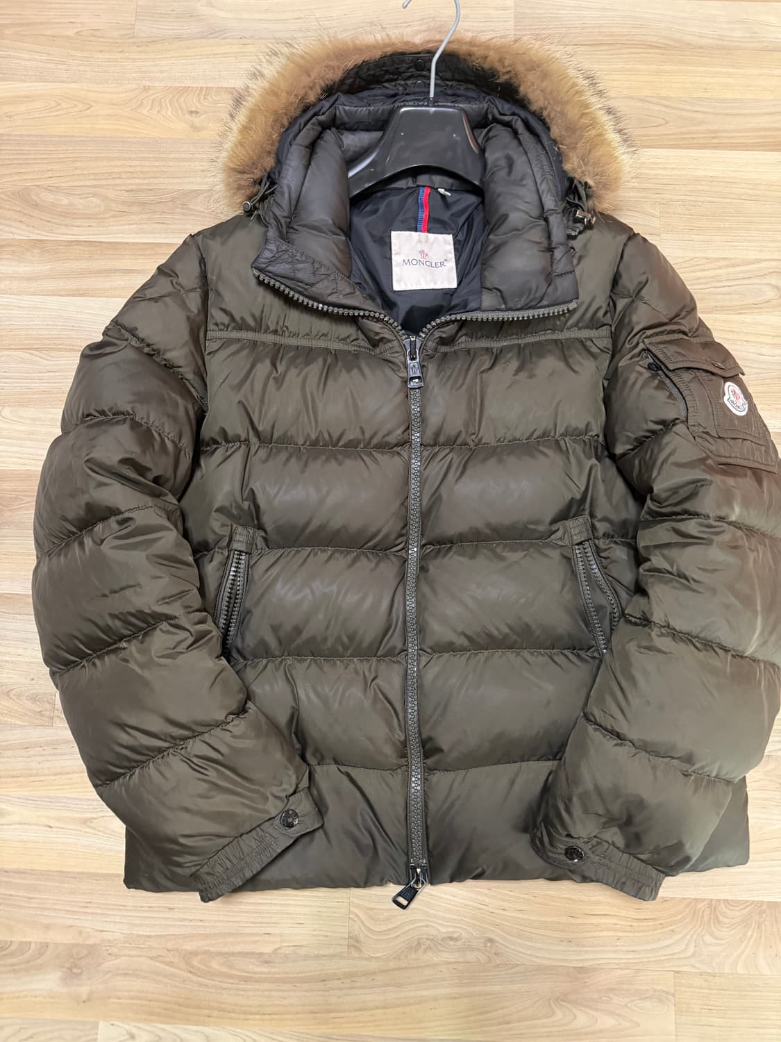 몽클레어 마르크 카키 3size 상품이미지1