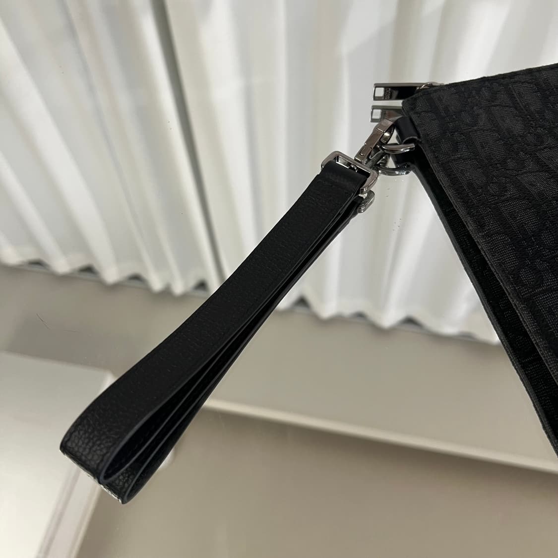 디올 오블리크 A4 클러치 블랙 상품이미지5