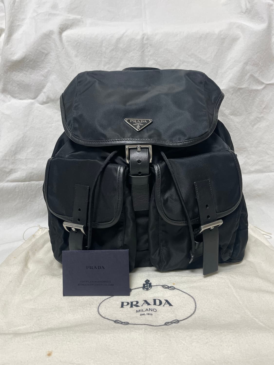 프라다 백팩 미듐 상품이미지1