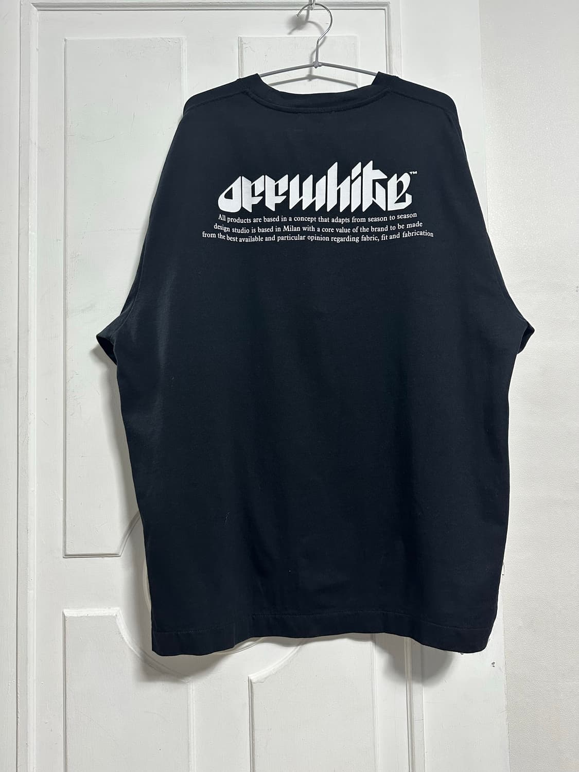 오프화이트 아이 로고 반팔티 상품이미지2