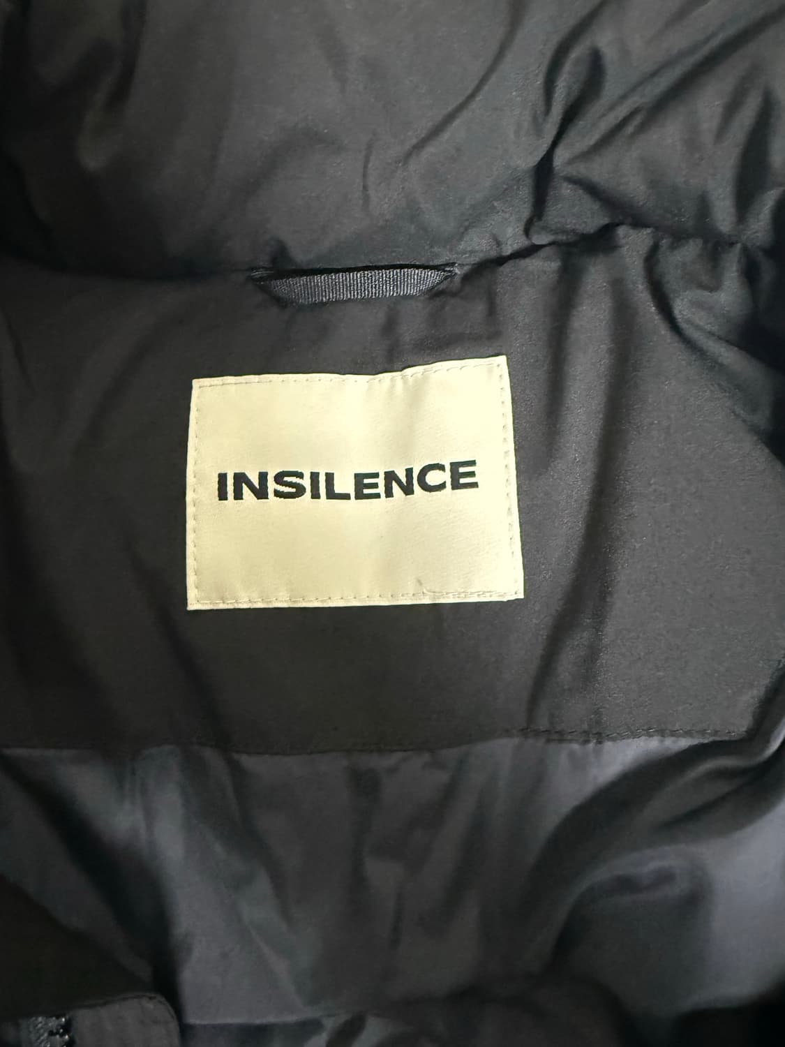 인사일런스 패딩 M 상품이미지3