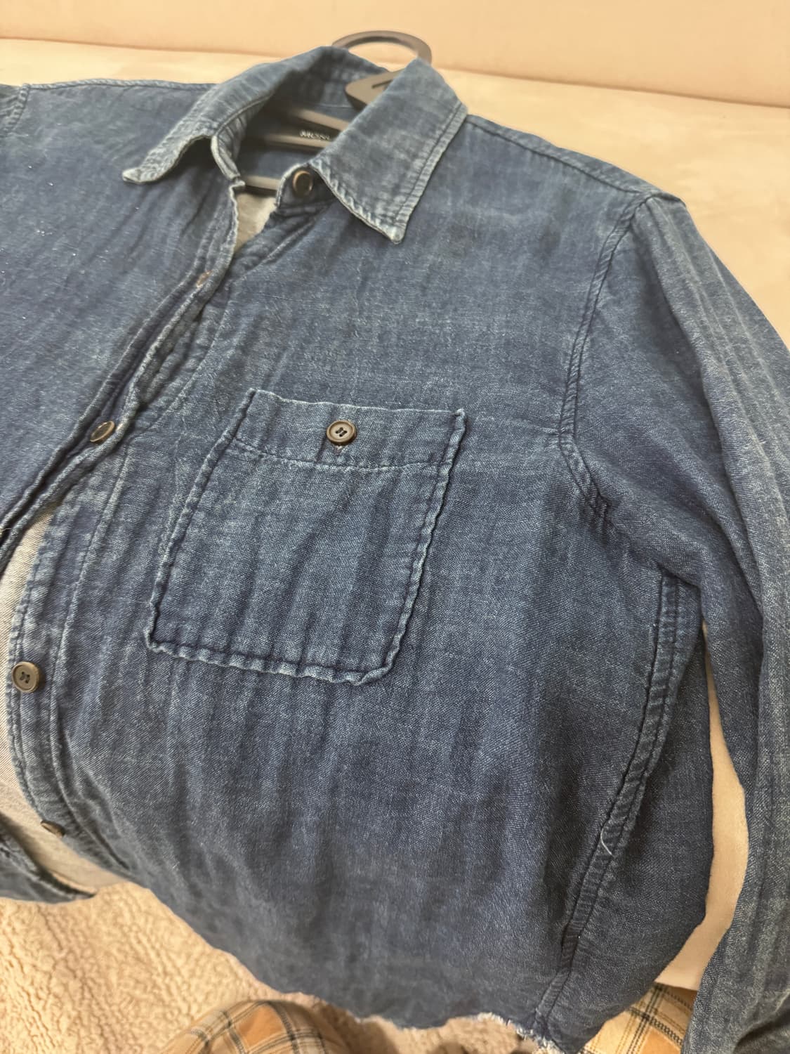 모노크롬 인디고 워시드 셔츠 상품이미지5