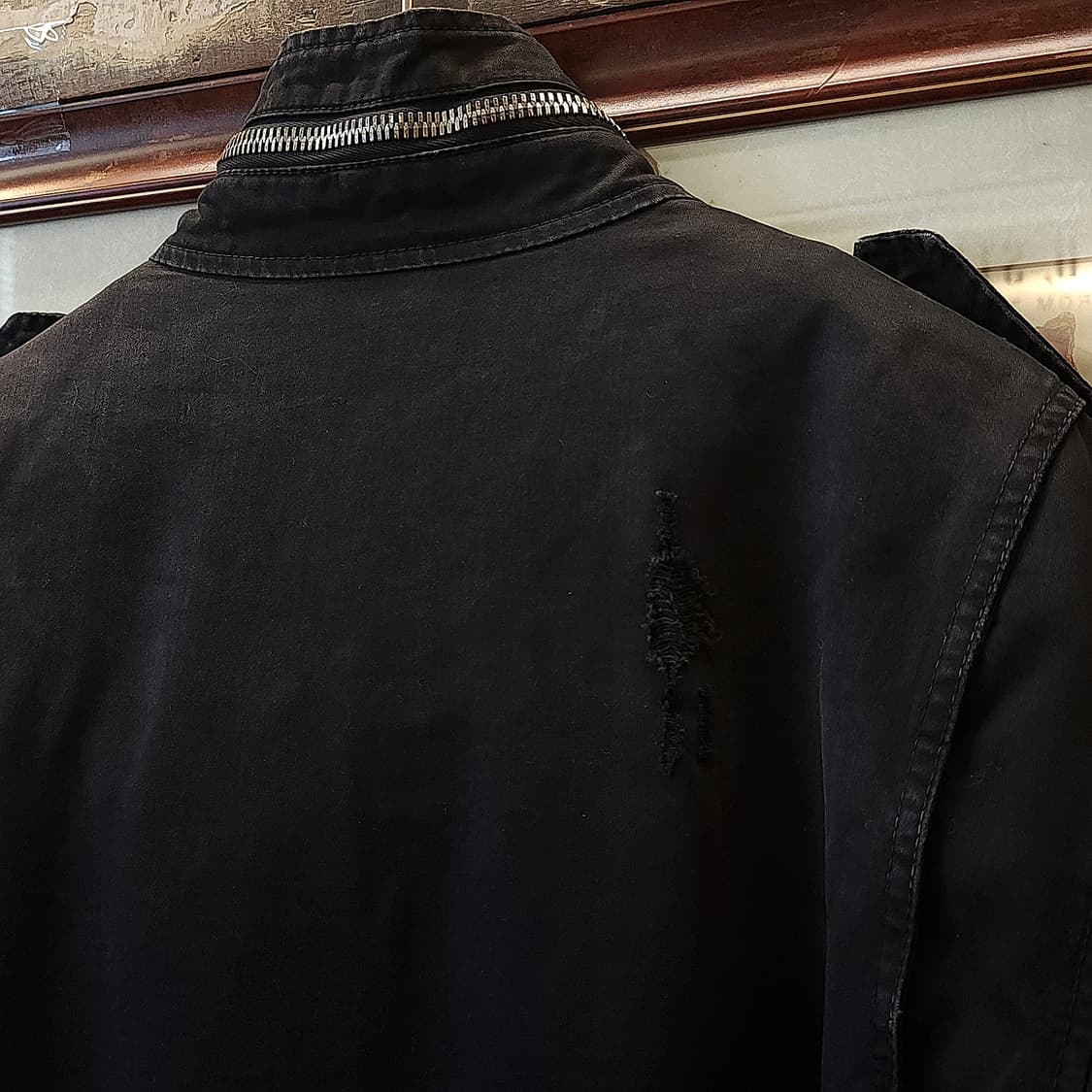 발망 무스탕 밀리터리 필드자켓 블랙 발망 데카르넹 52 상품이미지6