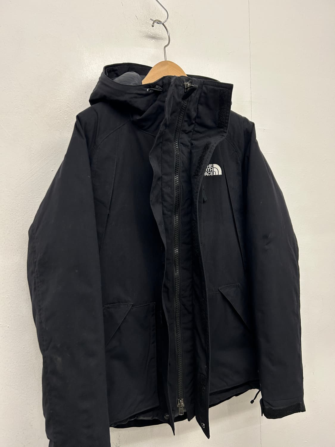 노스페이스 블랙 퍼텍스 퀀텀 패딩 자켓 상품이미지4