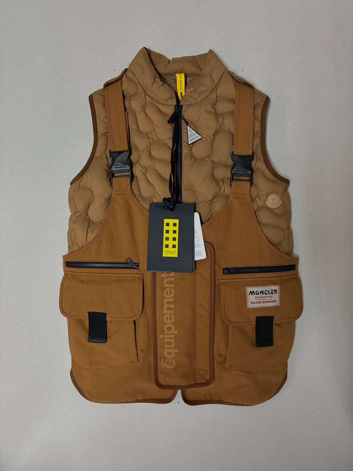 몽클레르 X 살레헤 벰버리 시어핀스키 3-IN-1 베스트 브라운 2사이즈 상품이미지1