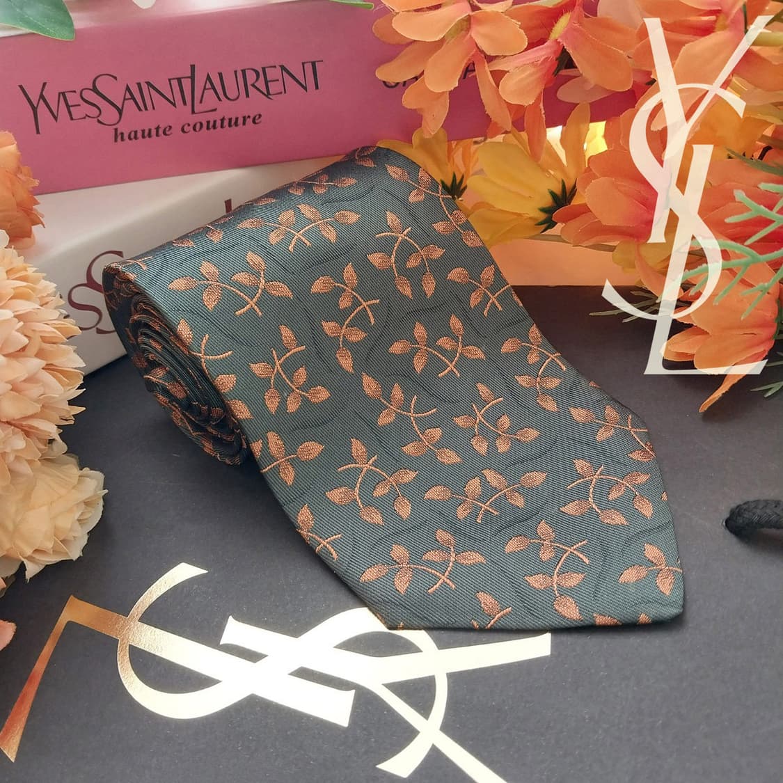 입생로랑 실크 다크그린 리프 자카드 넥타이 9.1cm A등급 K1589
 상품이미지1
