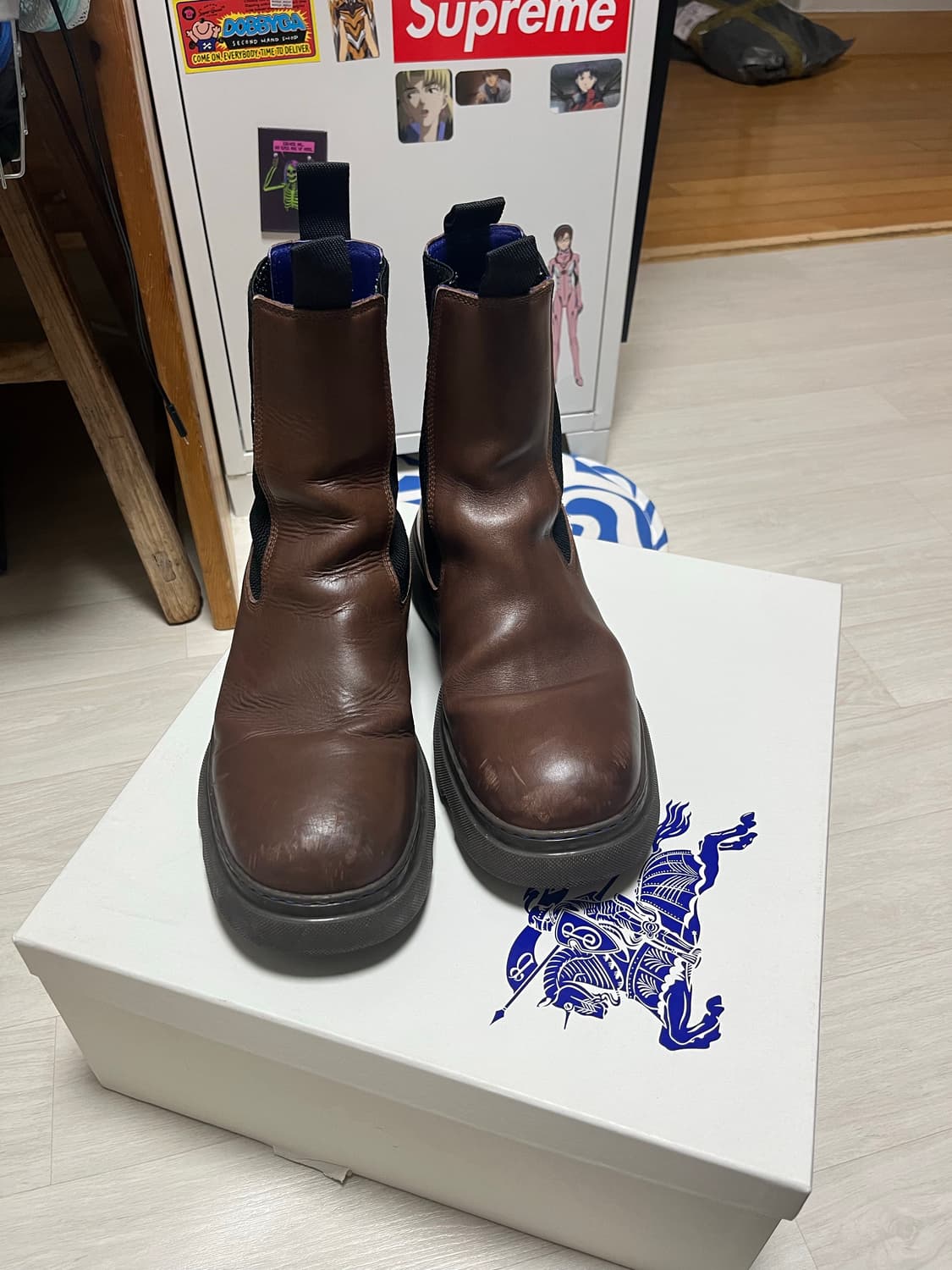 버버리 첼시 부츠 러버솔 상품이미지1