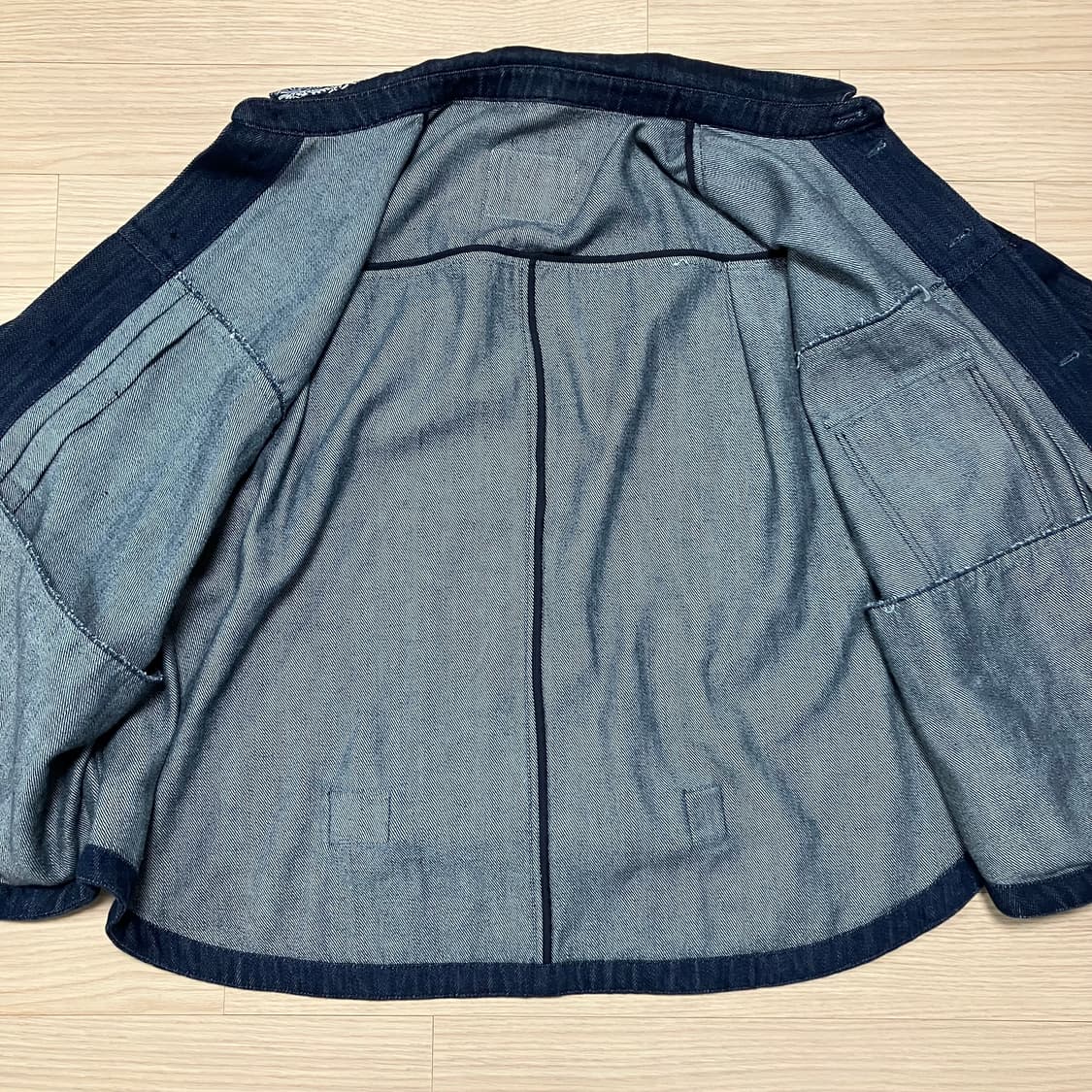 이스트오캄 x 몬스터쏭 데님 트러커 자켓 상품이미지10