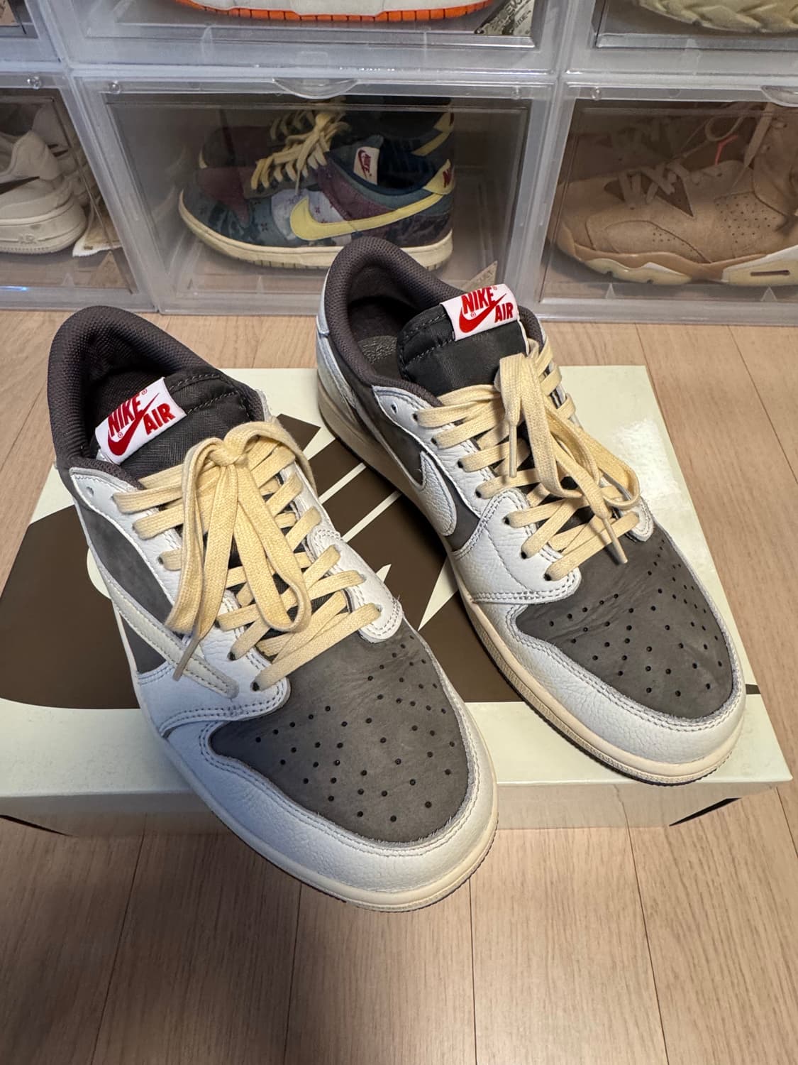 280 스캇x조던 리버스모카 상품이미지2