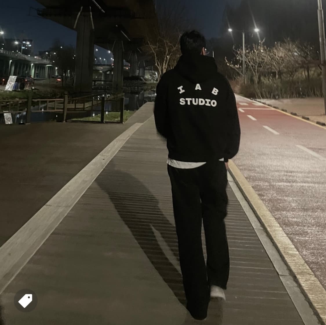 아이앱스튜디오 블랙 화이트 후드티 상품이미지4