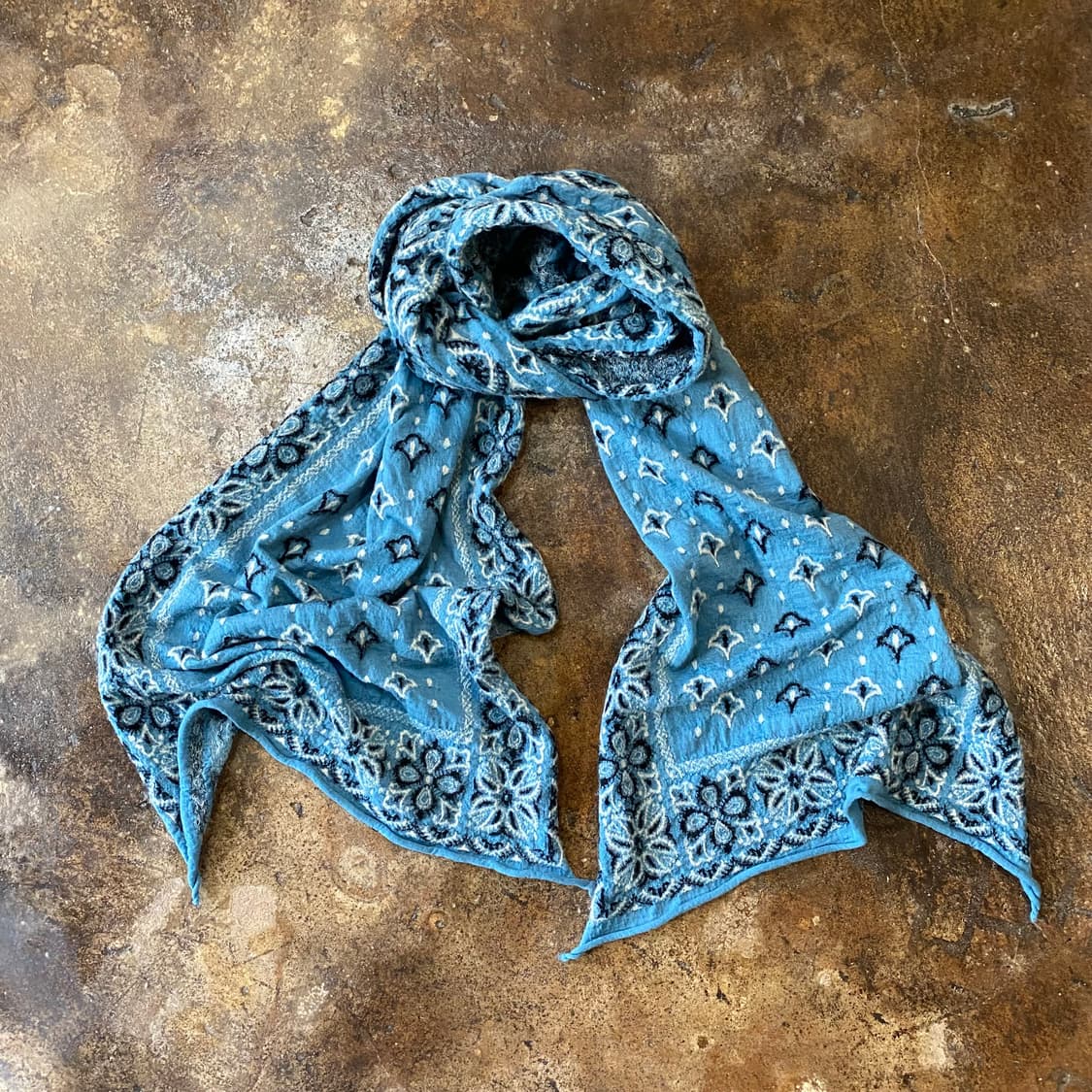 캐피탈 울 반다나 머플러 상품이미지2