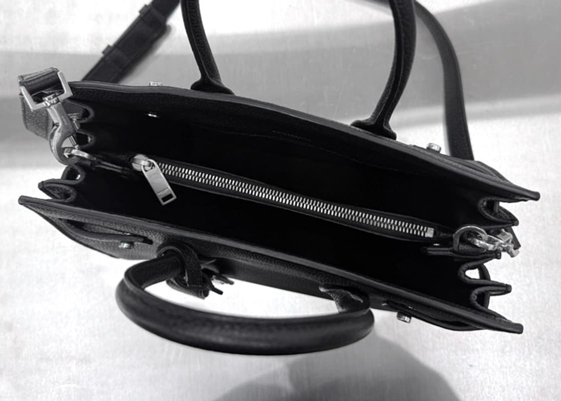 생로랑 삭드쥬르 베이비 블랙 상품이미지7