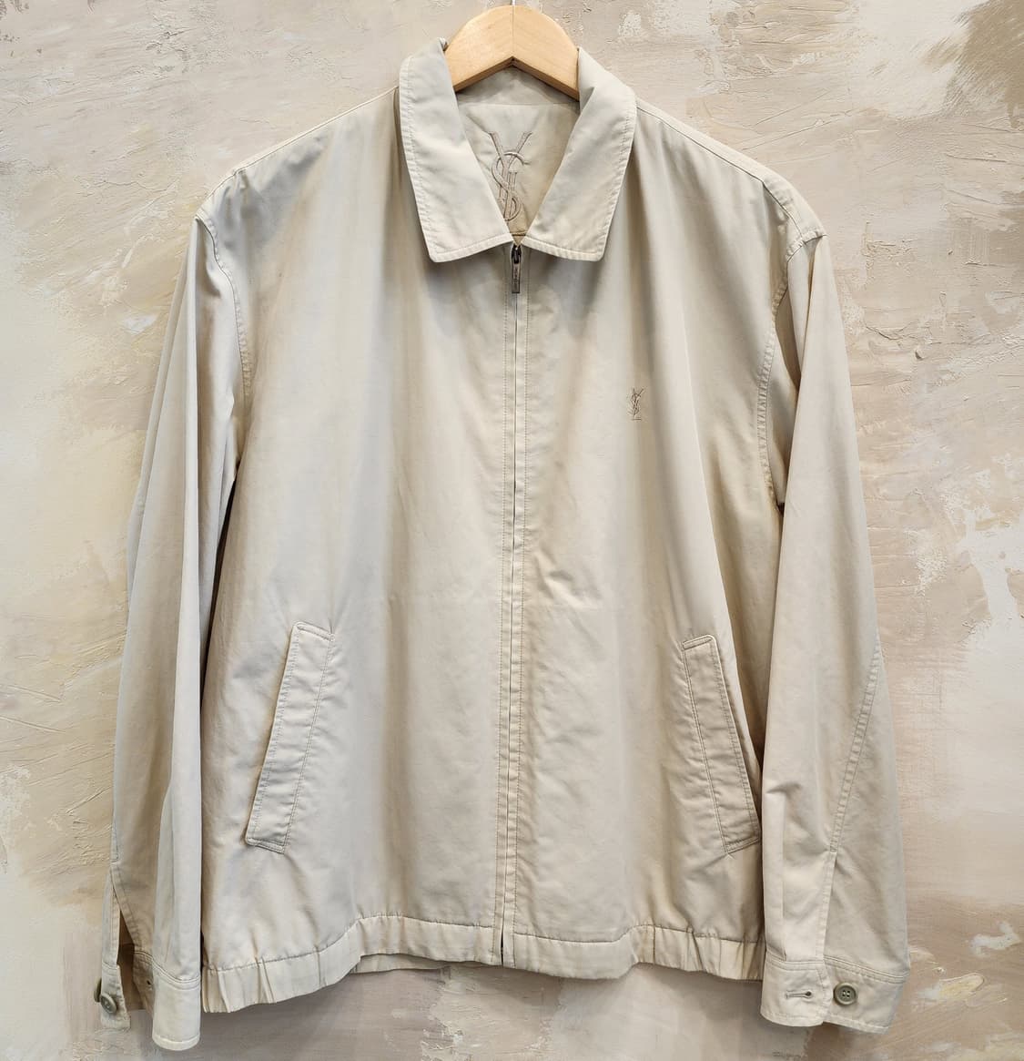 입생로랑 집업 바람막이 아이보리(105) 상품이미지1