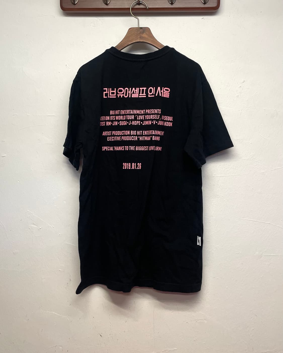 BTS 2019 블랙 반팔 티셔츠   상품이미지4