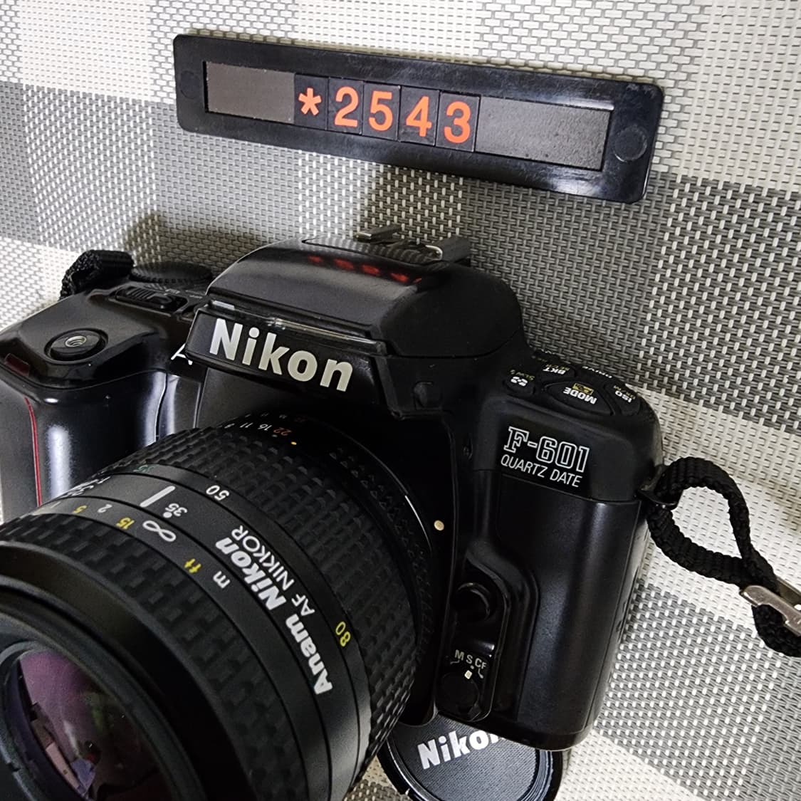 니콘 F-601 데이터백 필름카메라 35-80 줌렌즈 상품이미지2