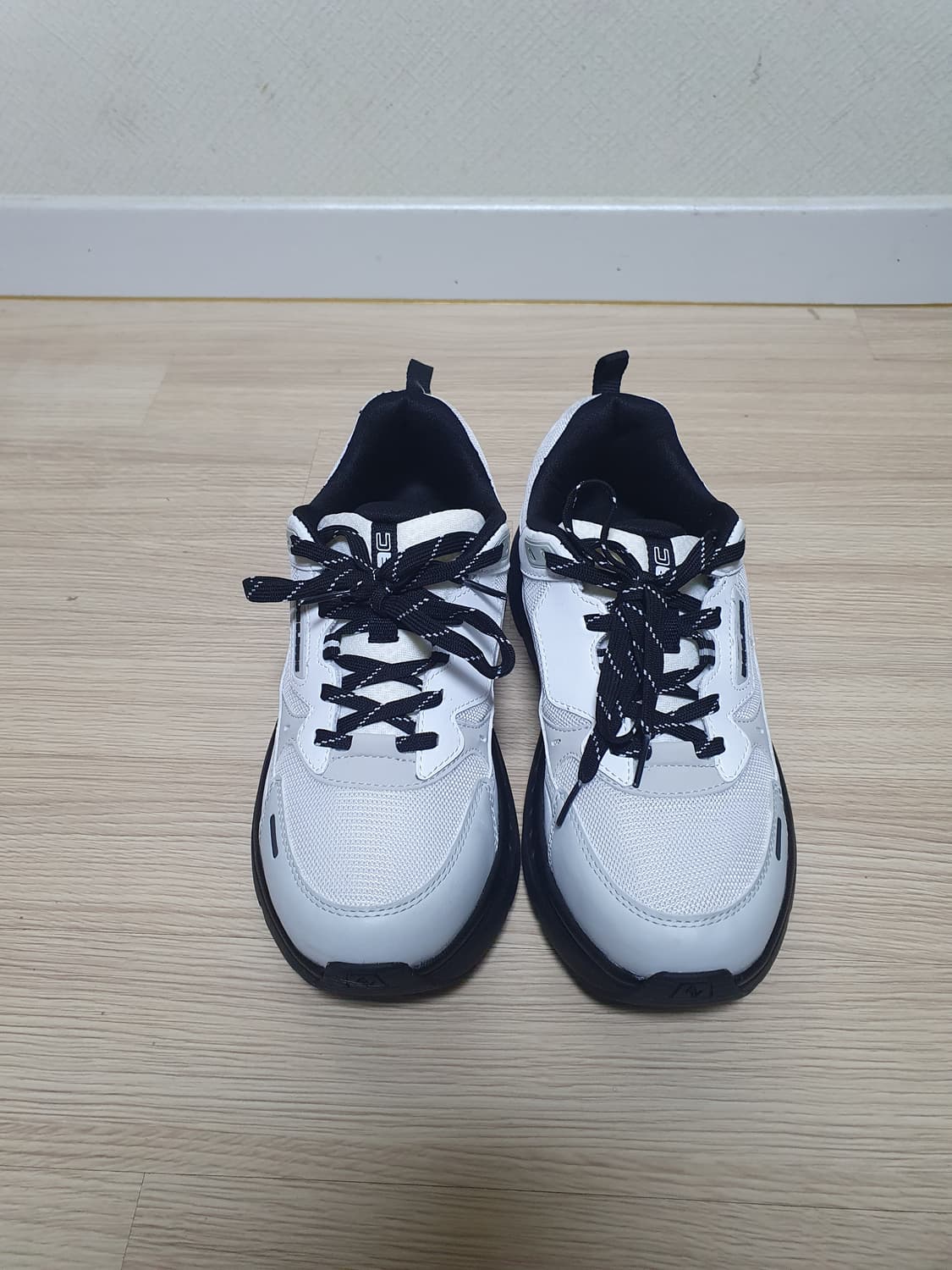 아키클래식 범퍼트레이너 운동화 290 상품이미지3