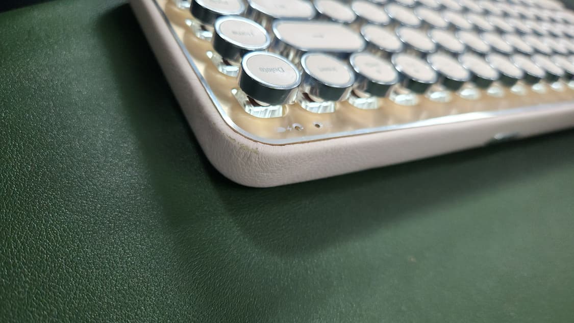 # 시로 그래피 감성 레트로 무선 기계식키보드 갈축 블루투스5.1 급처 상품이미지9