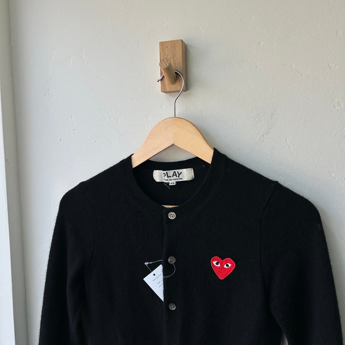 16787 - 꼼데가르송 레드 와펜 울 가디건 (울 100%) 상품이미지2