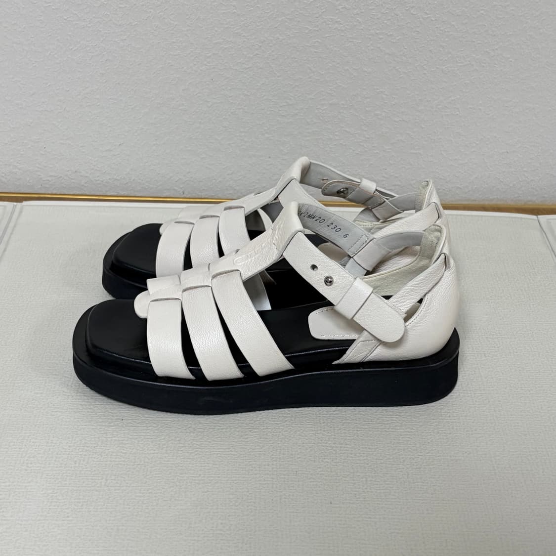 구호 샌들 베이지 상품이미지4